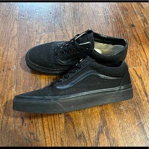 Vans old skool all black sneakers
